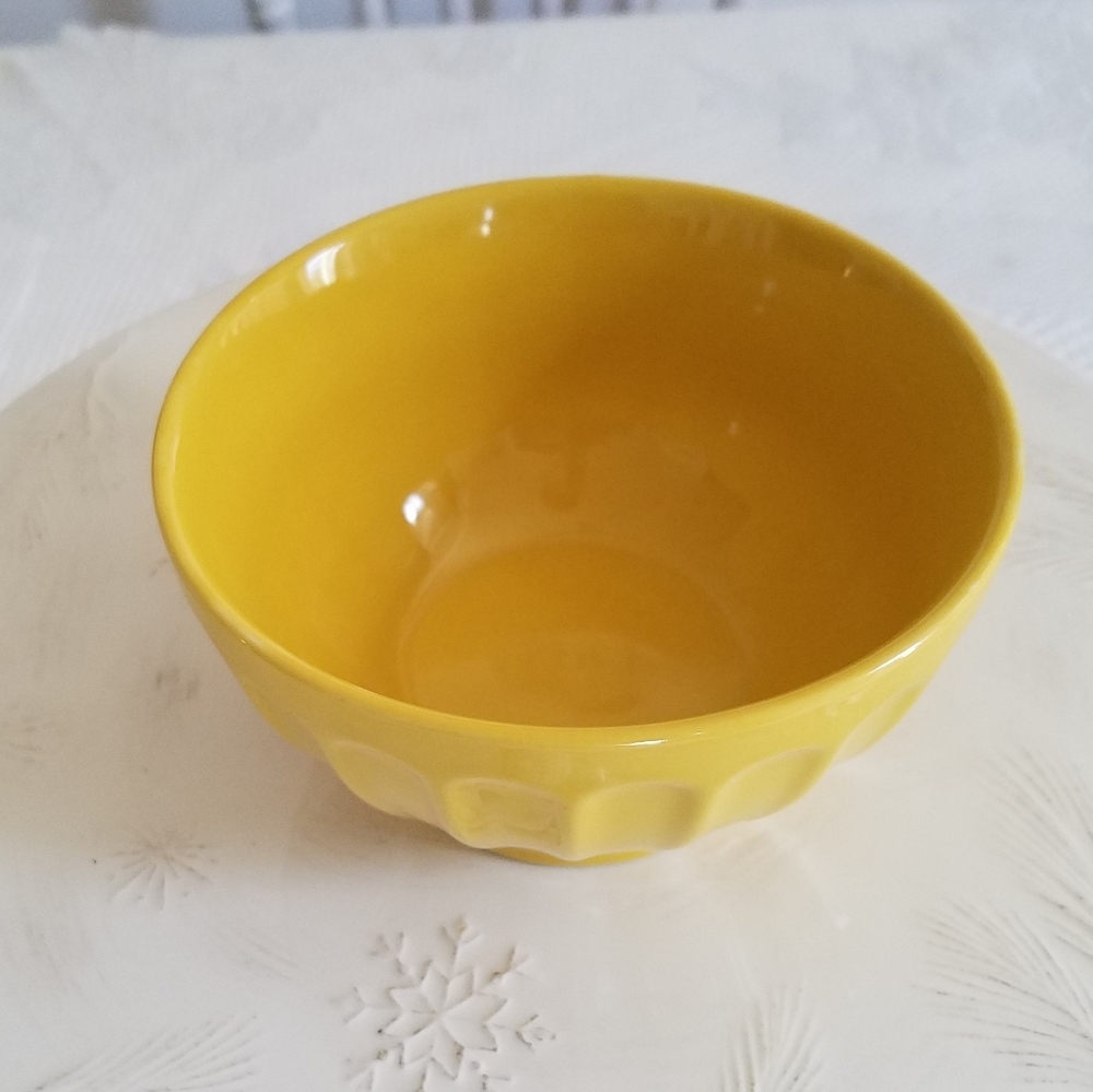Food Network Stoneware Cereal  Chocolate Faceted Bowl Yellow